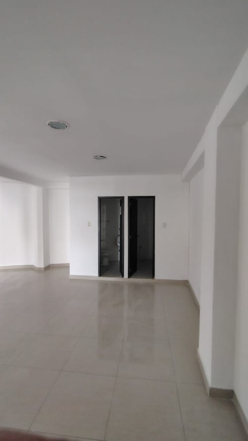 Oficina en arriendo en San Vicente, Cali, 107 m² · foto 8 de 15