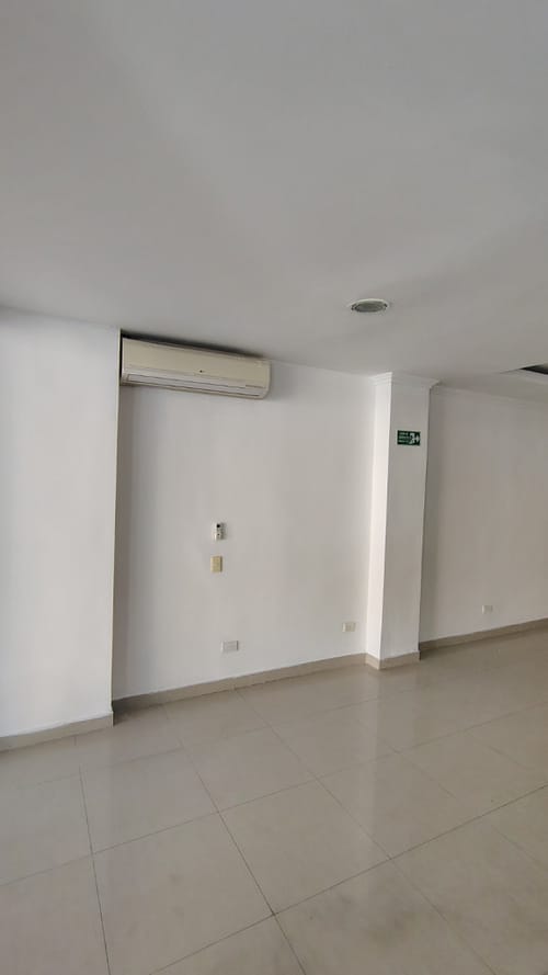Oficina en arriendo en San Vicente, Cali, 107 m² · foto 11 de 15