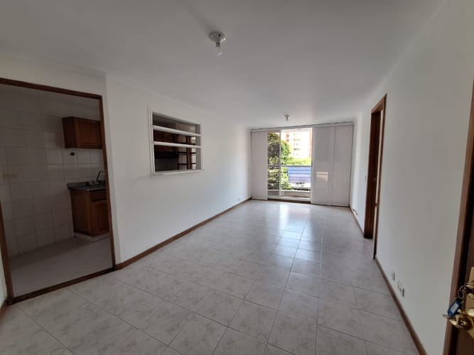 Apartamento de 1 alcoba en arriendo en Patio Bonito, Medellín, 54 m² · foto 4 de 15