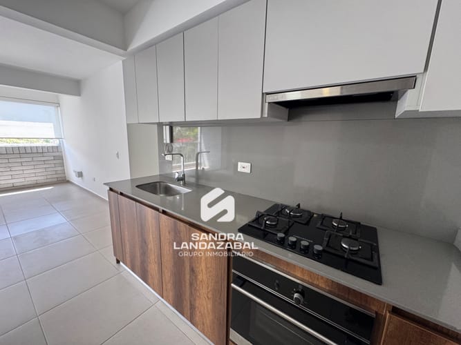 Apartamento de 3 alcobas en venta en Cañaveral, Floridablanca, 98 m² · foto 4 de 24