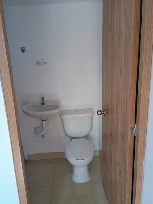 Casa de 10 alcobas en venta en La Estrada, Bogotá, 153 m² · foto 12 de 18