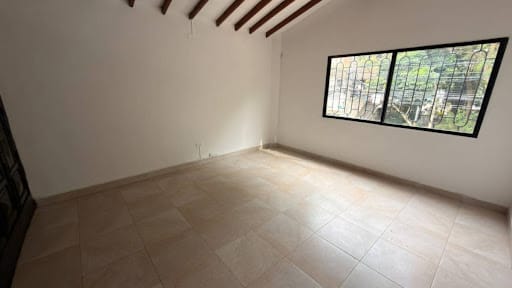 Casa de 3 alcobas en arriendo en Belén Rosales, Medellín, 200 m² · foto 6 de 23