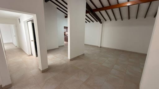 Casa de 3 alcobas en arriendo en Belén Rosales, Medellín, 200 m² · foto 9 de 23