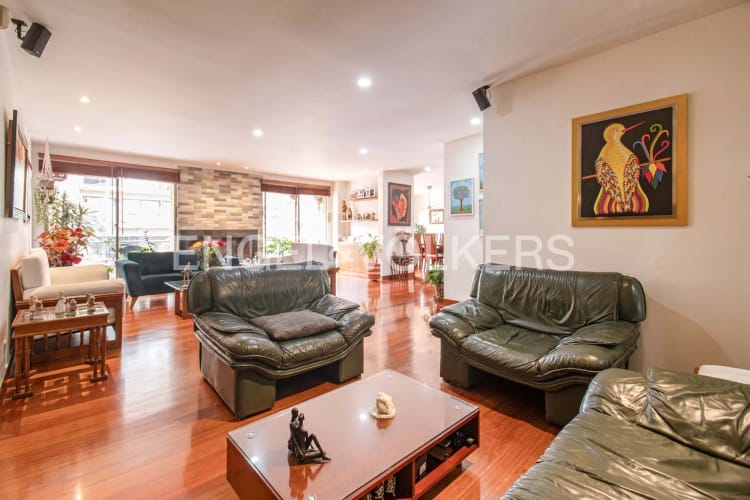 Apartamento de 4 alcobas en venta en Chicó Navarra, Bogotá, 230 m² · foto 10 de 24