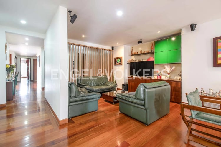 Apartamento de 4 alcobas en venta en Chicó Navarra, Bogotá, 230 m² · foto 8 de 24