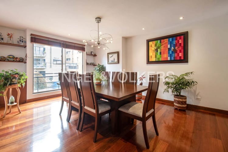 Apartamento de 4 alcobas en venta en Chicó Navarra, Bogotá, 230 m² · foto 7 de 24