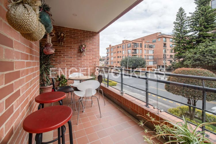 Apartamento de 4 alcobas en venta en Chicó Navarra, Bogotá, 230 m² · foto 4 de 24