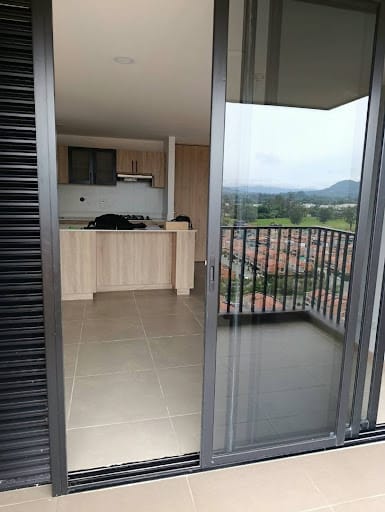 Apartamento de 2 alcobas en arriendo en Llano Grande, Rionegro, 75 m² · foto 2 de 13