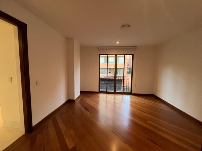 Apartamento de 4 alcobas en venta en Chico Norte, Bogotá, 219 m² · foto 5 de 24