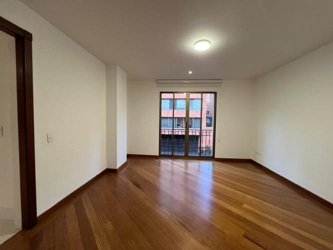 Apartamento de 4 alcobas en venta en Chico Norte, Bogotá, 219 m² · foto 6 de 24