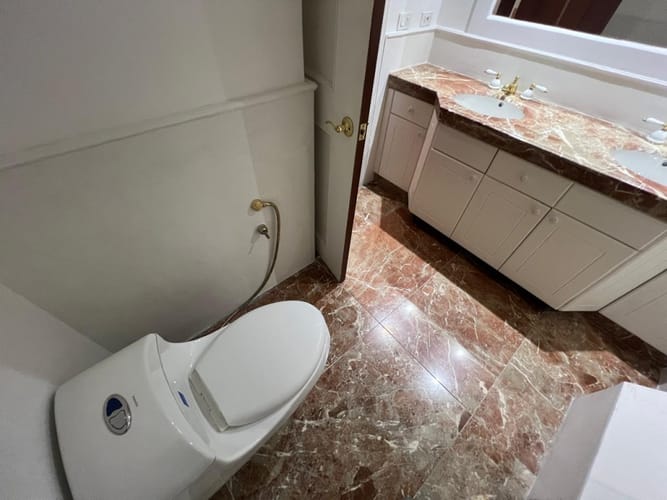 Apartamento de 4 alcobas en venta en Chico Norte, Bogotá, 219 m² · foto 20 de 24