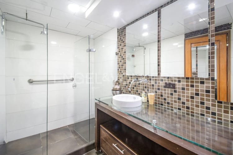 Apartamento de 4 alcobas en venta en Santa Barbara Central, Bogotá, 192 m² · foto 11 de 19