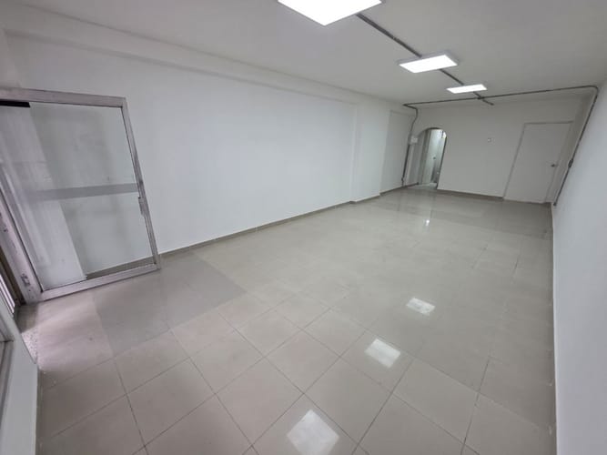 Local en arriendo en Nueva Tequendama, Cali, 47 m² · foto 3 de 7