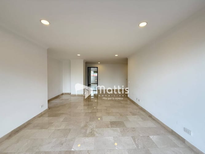 Apartamento de 3 alcobas en arriendo en El Diamante No. 2, Medellín, 162 m² · foto 4 de 24