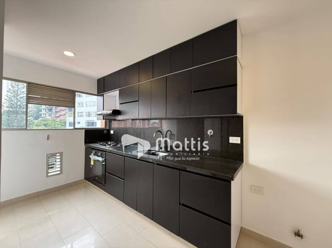 Apartamento de 3 alcobas en arriendo en El Diamante No. 2, Medellín, 162 m² · foto 7 de 24