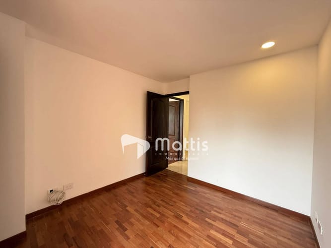 Apartamento de 3 alcobas en arriendo en El Diamante No. 2, Medellín, 162 m² · foto 11 de 24