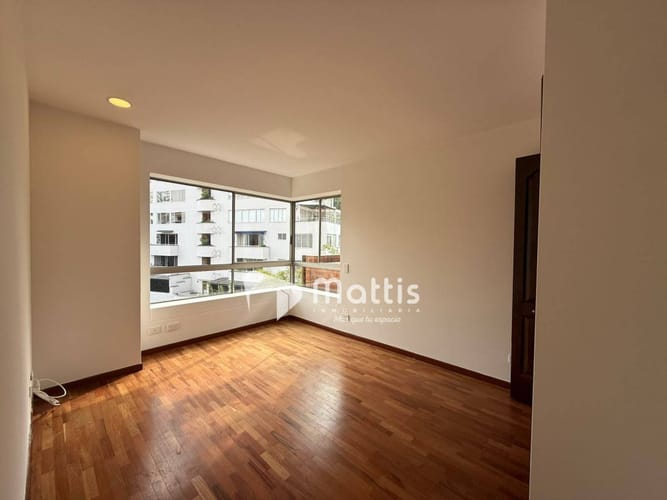 Apartamento de 3 alcobas en arriendo en El Diamante No. 2, Medellín, 162 m² · foto 12 de 24