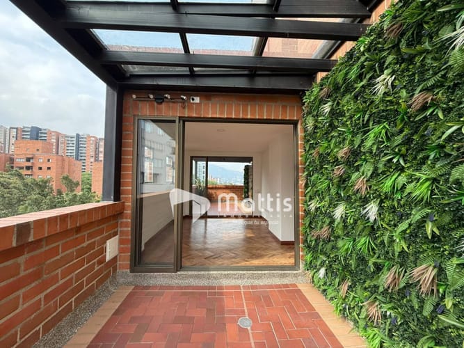 Apartamento de 3 alcobas en arriendo en El Diamante No. 2, Medellín, 162 m² · foto 23 de 24