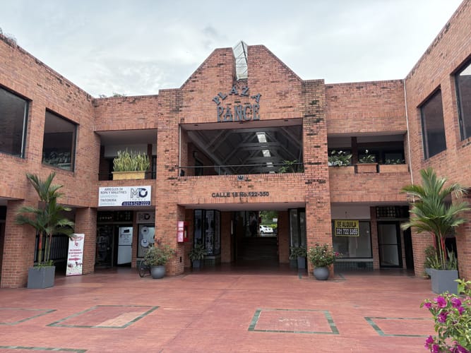 Local en venta en Pance, Cali, 18 m² · foto 6 de 8