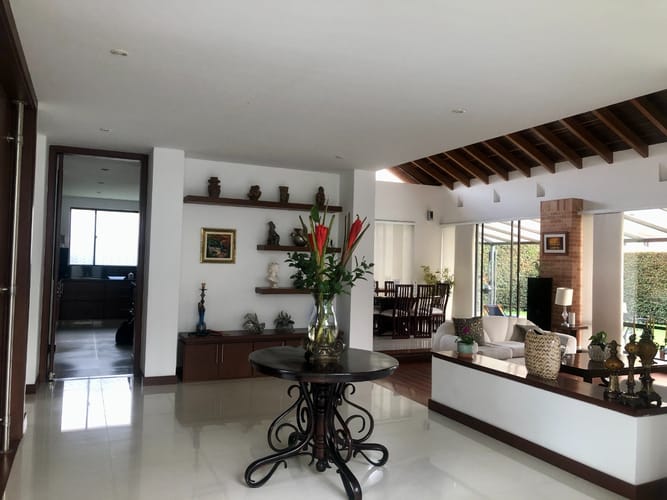 Casa de 4 alcobas en venta en Cerca De Piedra, Chía, 445 m² · foto 4 de 19