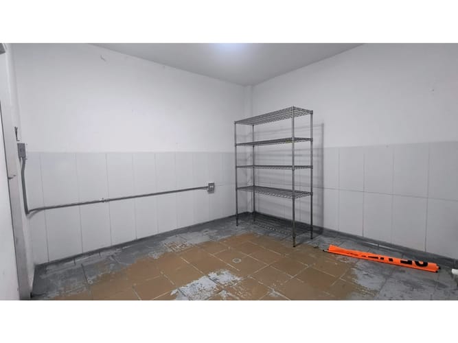 Local en venta en Laureles, Medellín, 150 m² · foto 4 de 6