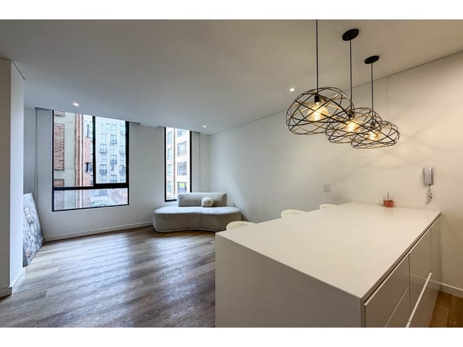 Apartamento de 1 alcoba en venta en El Virrey, Bogotá, 38 m² · foto 4 de 12