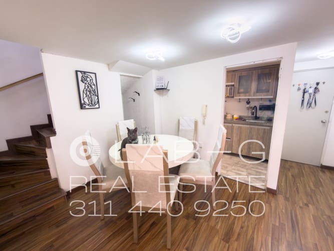 Apartamento de 3 alcobas en venta en Quinta Paredes, Bogotá, 74 m² · foto 3 de 24