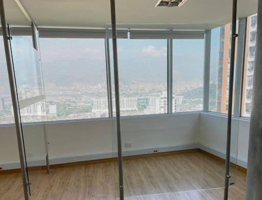 Oficina en arriendo en Loma De San Julian, Bello, 67 m² · foto 3 de 6