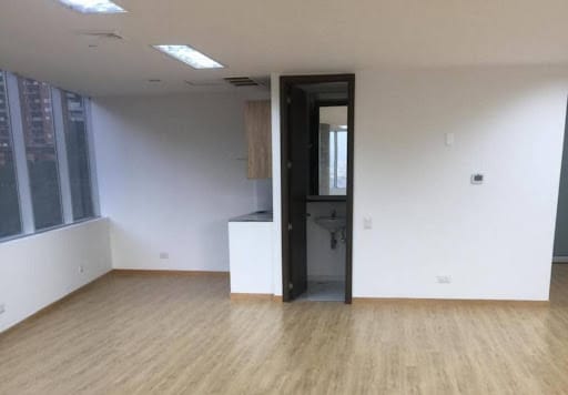 Oficina en arriendo en Loma De San Julian, Bello, 67 m² · foto 4 de 6