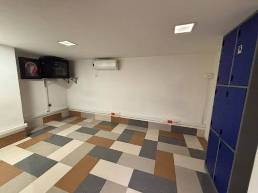 Local en arriendo en Cristo Rey, Medellín, 205 m² · foto 8 de 19