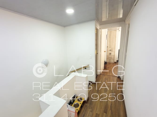 Apartamento de 3 alcobas en venta en Quinta Paredes, Bogotá, 74 m² · foto 9 de 24