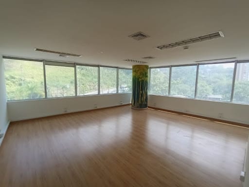 Oficina en arriendo en Loma De San Julian, Medellín, 50 m² · foto 5 de 10