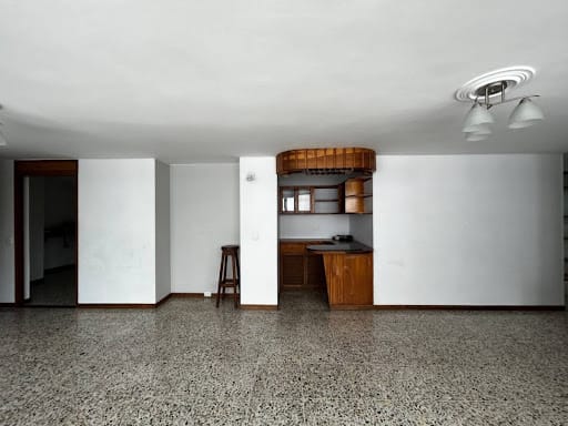 Apartamento de 3 alcobas en venta en Patio Bonito, Medellín, 135 m² · foto 3 de 19