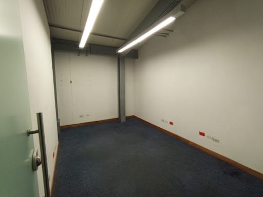 Oficina en arriendo en Conquistadores, Medellín, 2000 m² · foto 8 de 21