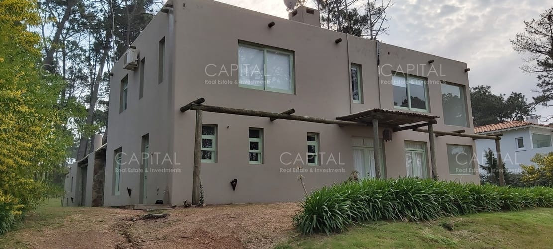 Casa en Alquiler Laguna Blanca Manantiales Punta del Este cuatro Dormitorios · Foto 2