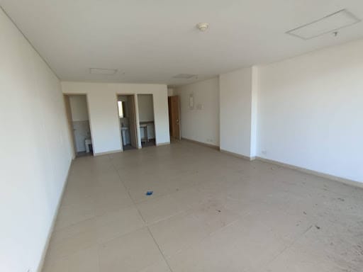 Oficina en arriendo en Cabañitas, Medellín, 66 m² · foto 3 de 8