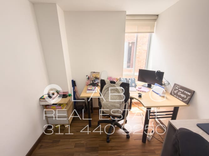 Apartamento de 3 alcobas en venta en Quinta Paredes, Bogotá, 74 m² · foto 15 de 24