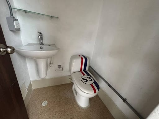 Bodega en arriendo en Perpetuo Socorro, Medellín, 168 m² · foto 9 de 9