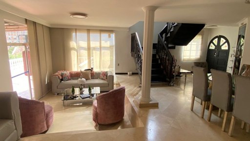 Casa de 5 alcobas en venta en Las Palmas, Medellín, 554 m² · foto 4 de 24