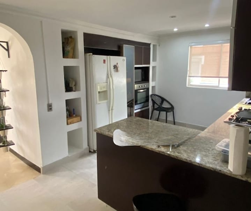 Casa de 5 alcobas en venta en Las Palmas, Medellín, 554 m² · foto 8 de 24
