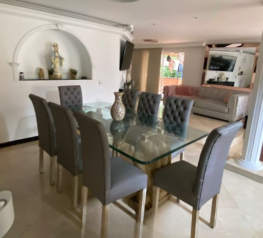 Casa de 5 alcobas en venta en Las Palmas, Medellín, 554 m² · foto 9 de 24