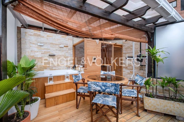 Apartamento de 3 alcobas en venta en Los Rosales, Bogotá, 280 m² · foto 18 de 18