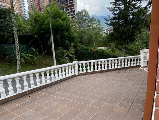 Casa de 5 alcobas en venta en Las Palmas, Medellín, 554 m² · foto 22 de 24