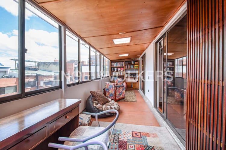 Apartamento de 3 alcobas en venta en Los Rosales, Bogotá, 280 m² · foto 12 de 18