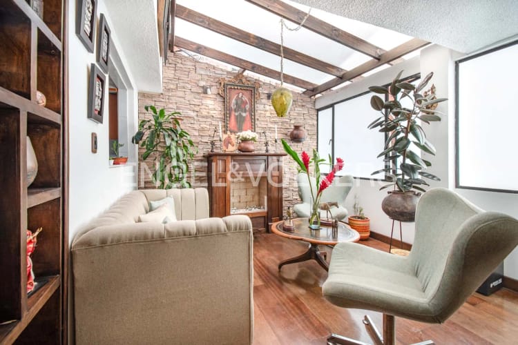 Apartamento de 3 alcobas en venta en Los Rosales, Bogotá, 280 m² · foto 6 de 18