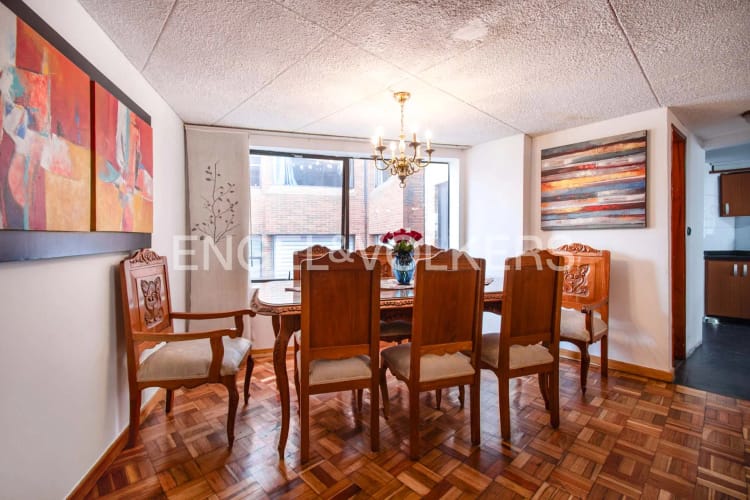 Apartamento de 3 alcobas en venta en Los Rosales, Bogotá, 280 m² · foto 4 de 18