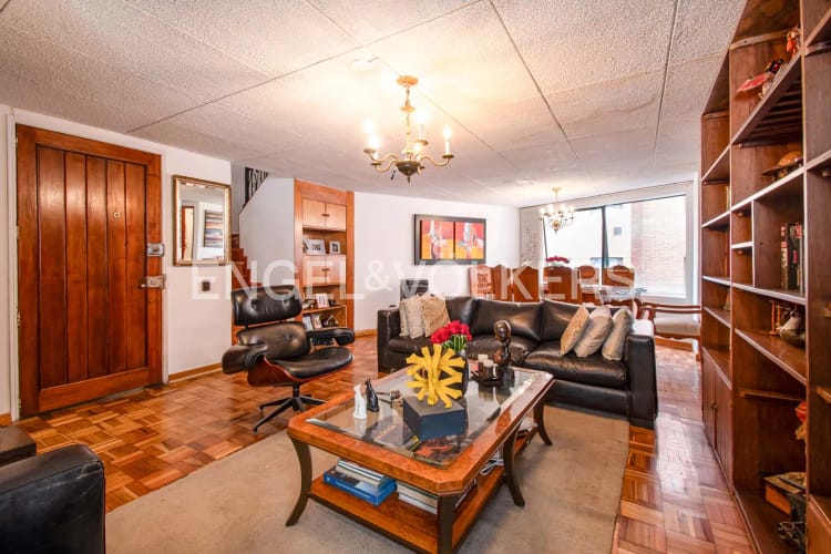 Apartamento de 3 alcobas en venta en Los Rosales, Bogotá, 280 m² · foto 3 de 18