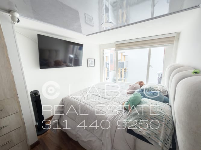 Apartamento de 3 alcobas en venta en Quinta Paredes, Bogotá, 74 m² · foto 19 de 24