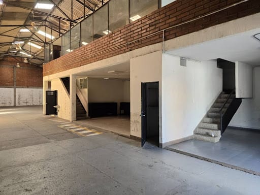 Bodega en arriendo en El Chagualo, Medellín, 500 m² · foto 5 de 17