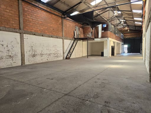 Bodega en arriendo en El Chagualo, Medellín, 500 m² · foto 6 de 17